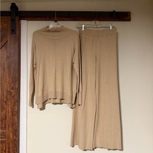 STYLUS Beige 2piece Oversized Sweater and Wide Leg Pants Sweater Set. Size M